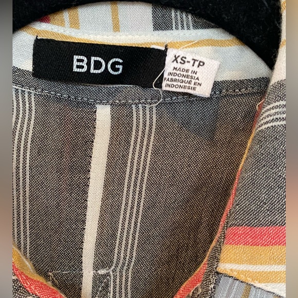 BDG button down - Picture 2 of 2